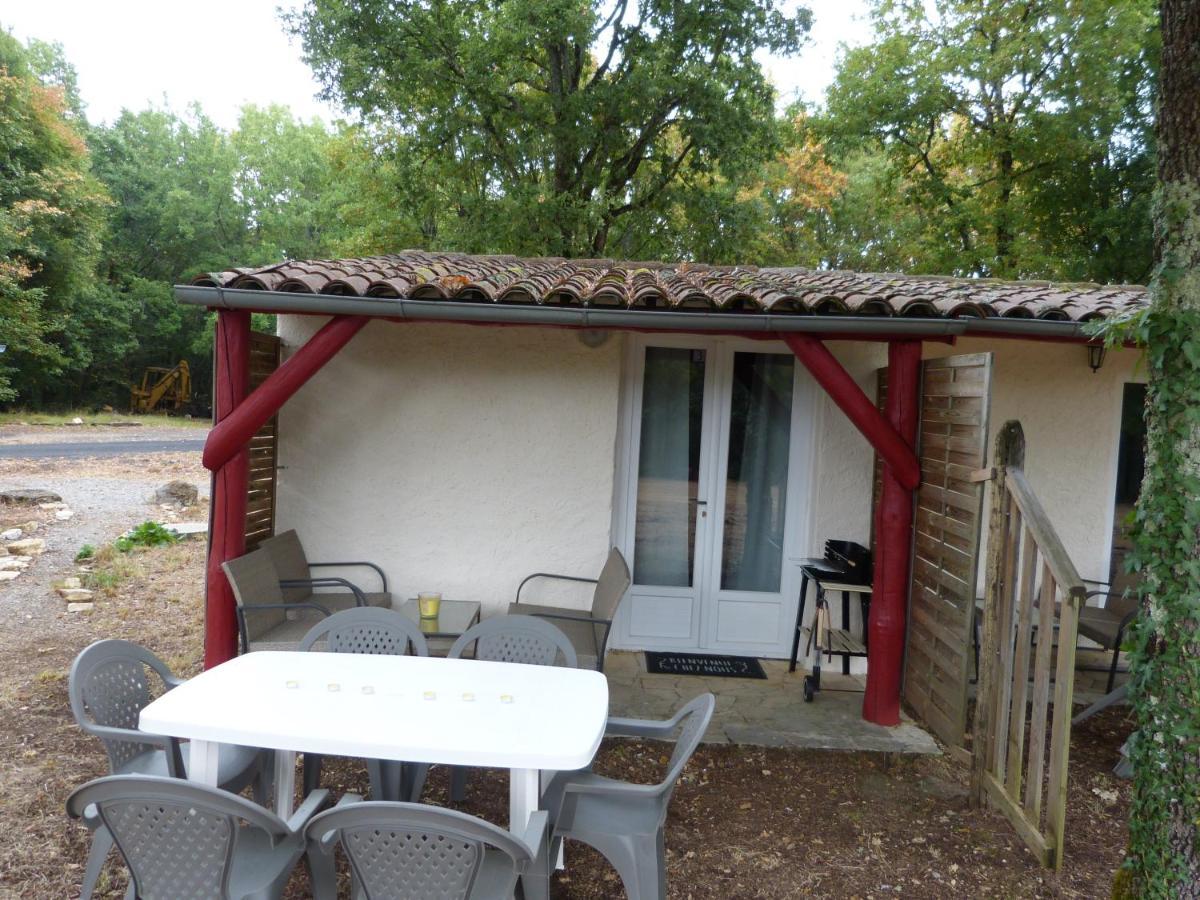 3-gite 4 Personnes Avec Piscine Holiday home *